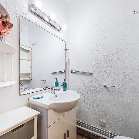 Floralies I-4 By Interhome Le Grau-du-Roi